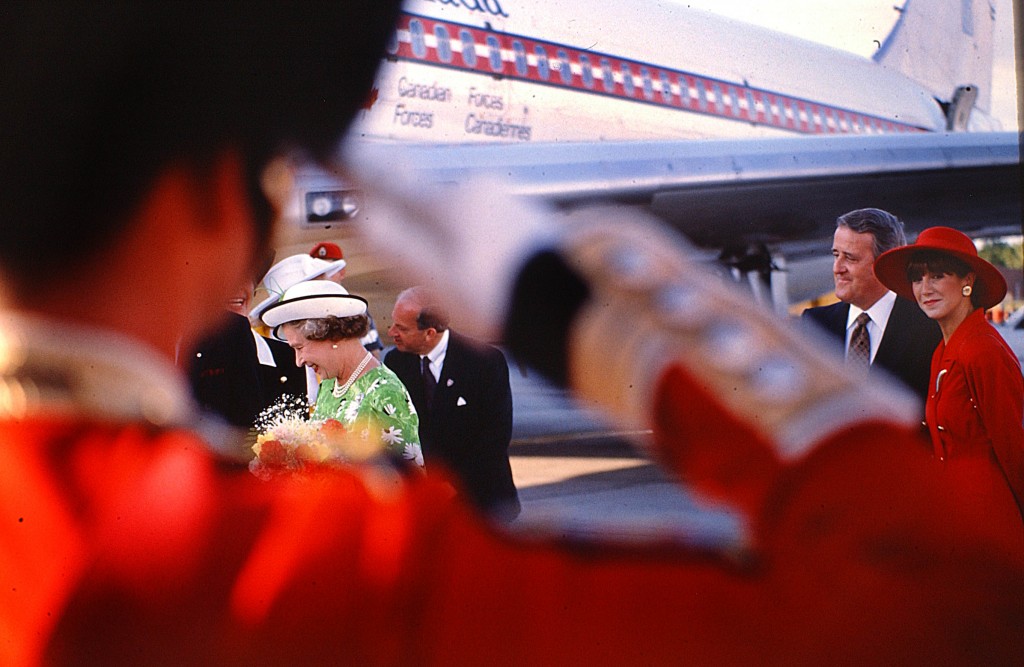 The queen is given farewell salute as she leaves Ottawa in 1992 with Prime Minister Brian Mulroney and wife Mila. Peter Bregg